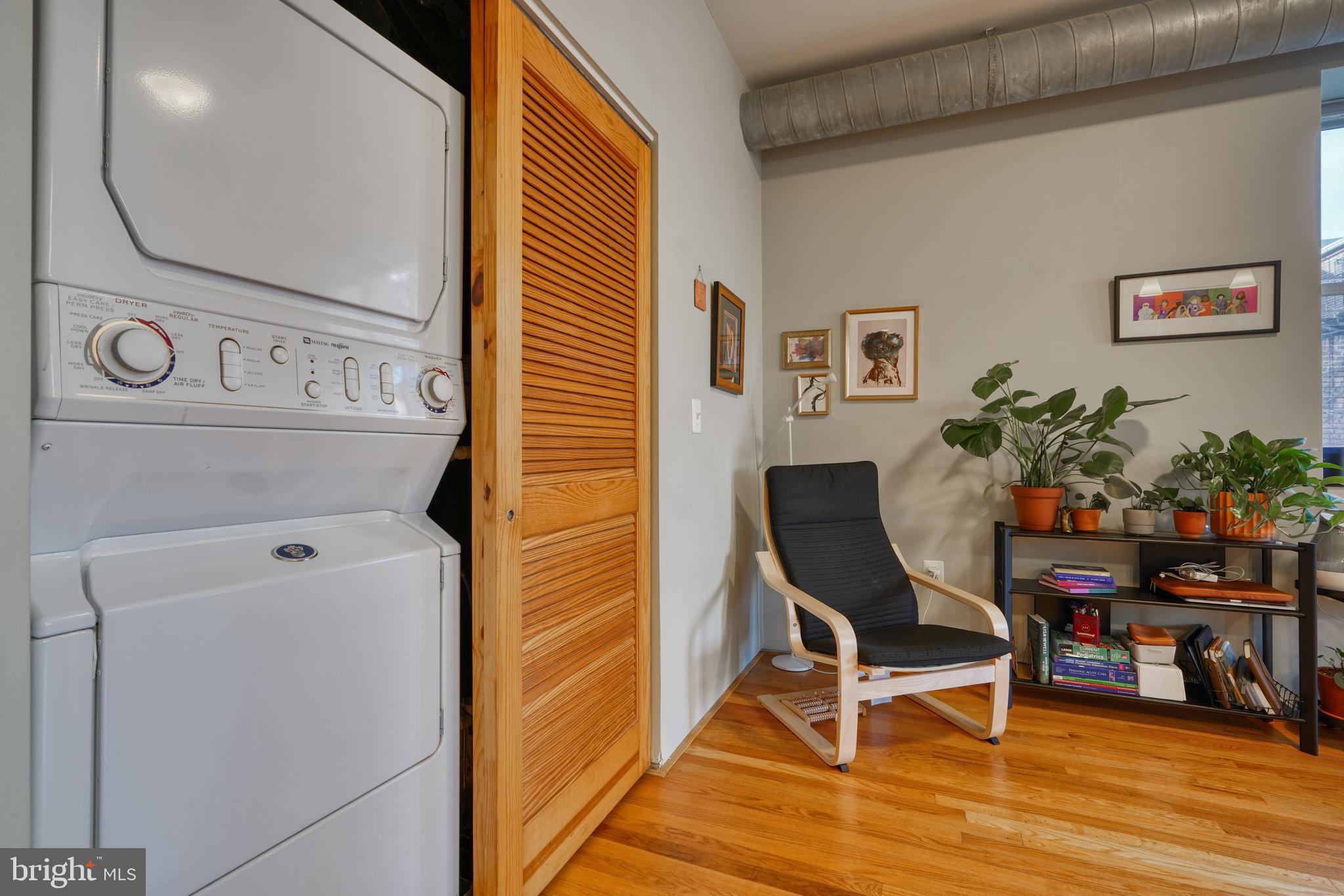 104 West Madison Street, Unit 7 Baltimore, MD 21201 - Photo 21 of 30 Washer/dryer in unit-how convenient!