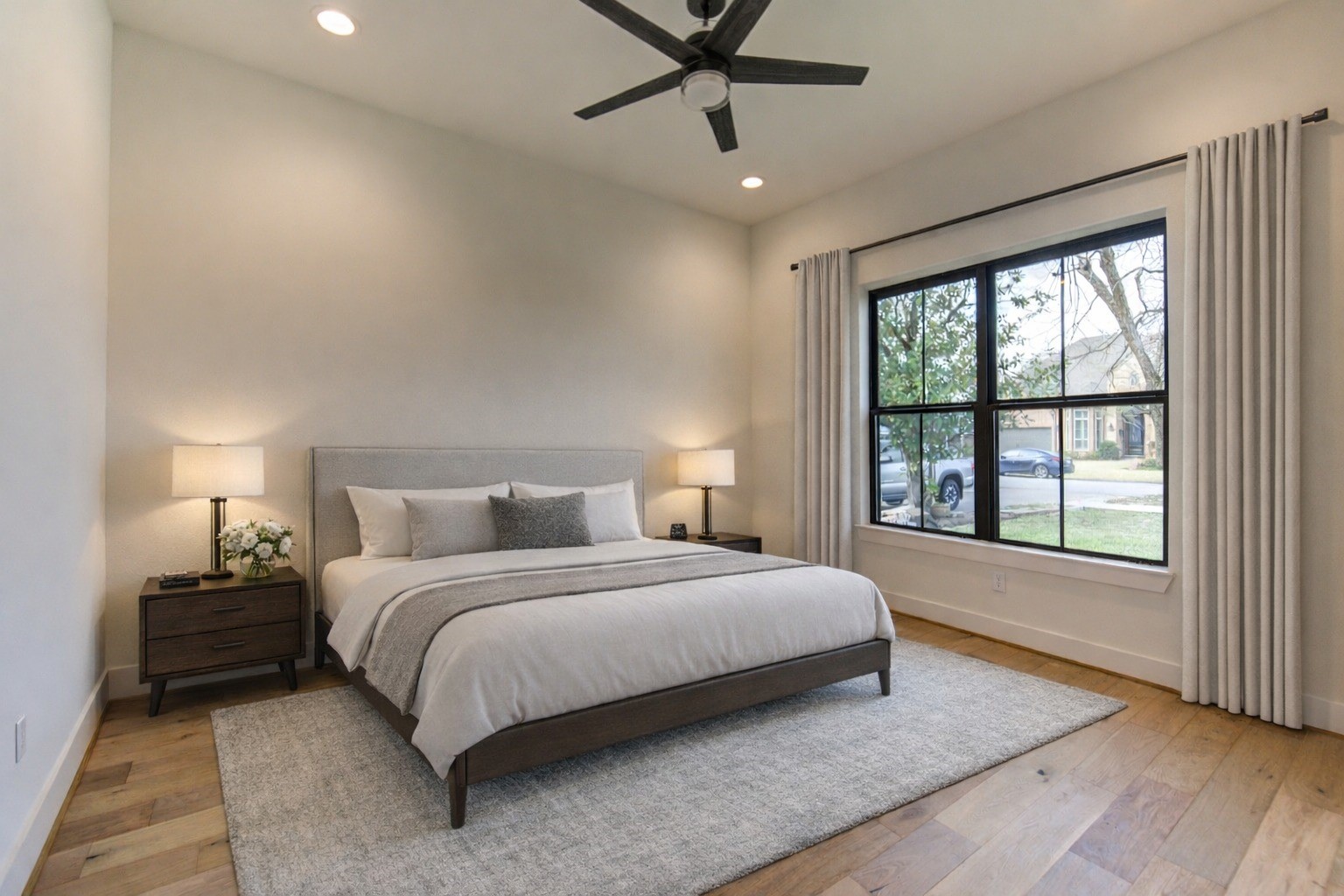 1502 Story Street Houston, TX 77055 - Photo 23 of 42 The secondary bedroom located on the first floor is perfect for guest, aging parents or people who are not comfortable with stairs
