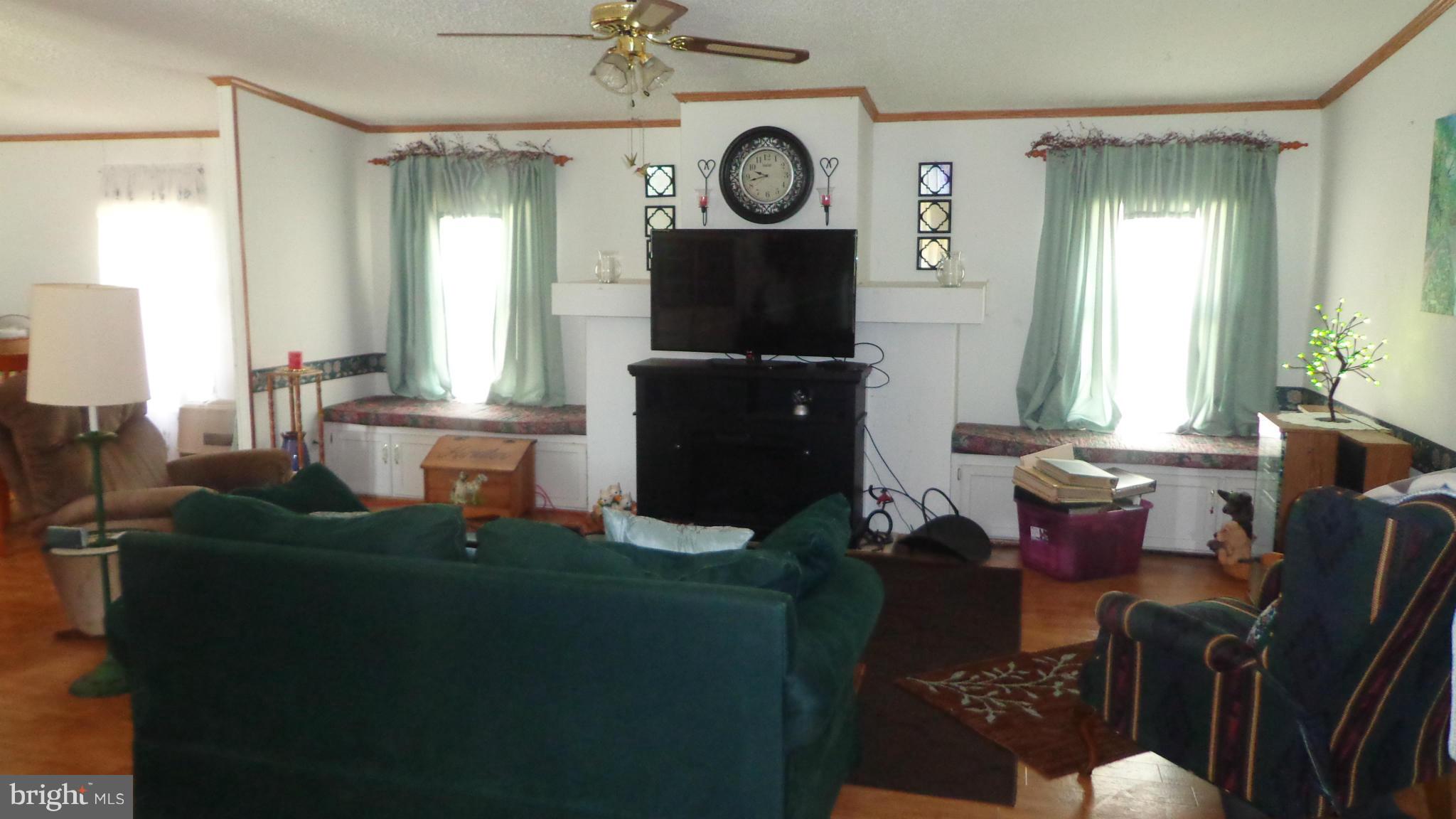 3305 Cabin Road Reva, VA 22735 - Photo 7 of 26 Living Room