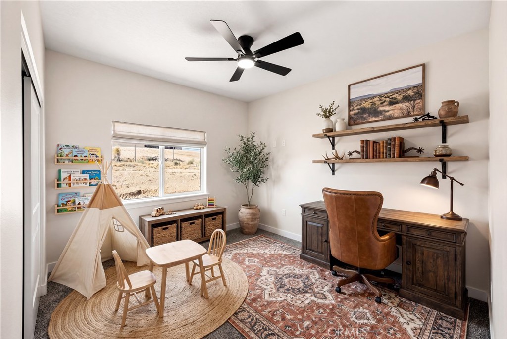 22324 Rancho Street Apple Valley, CA 92308 - Photo 6 of 47 a workspace with furniture