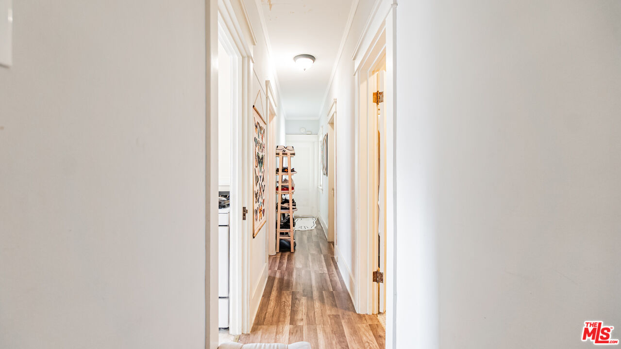 735 Locust Avenue Long Beach, CA 90813 - Photo 18 of 46 view of a bathroom