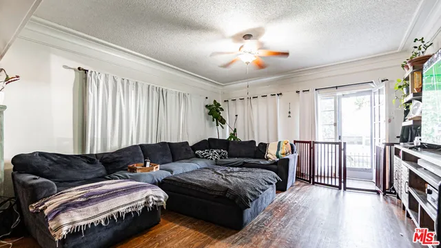 $1,369,000 | 735 Locust Avenue, Long Beach, CA 90813