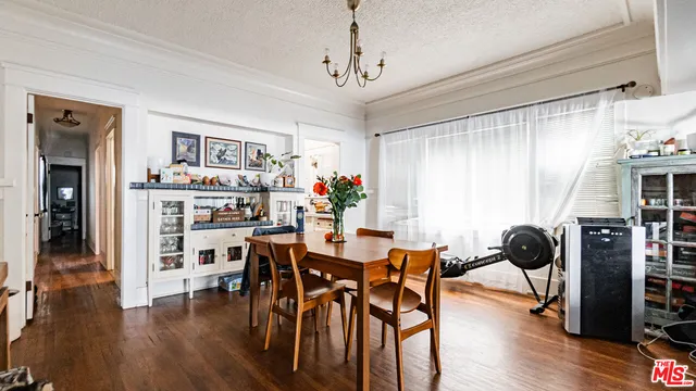 $1,369,000 | 735 Locust Avenue, Long Beach, CA 90813