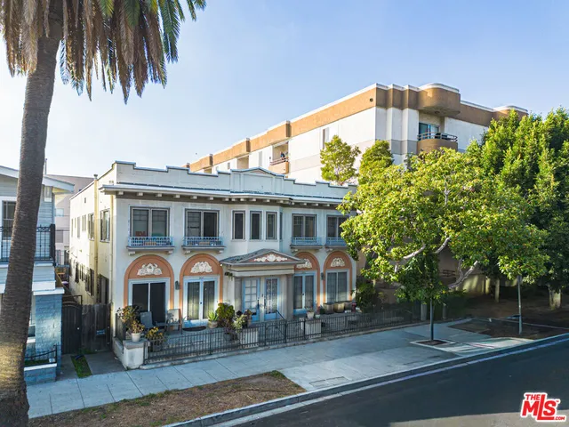 $1,369,000 | 735 Locust Avenue, Long Beach, CA 90813