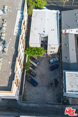 $1,369,000 | 735 Locust Avenue, Long Beach, CA 90813