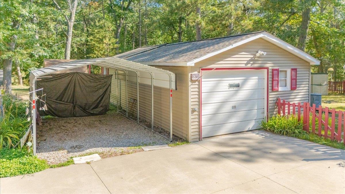 8200 Chain Lake Road South Branch, MI 48761 - Photo 3 of 45