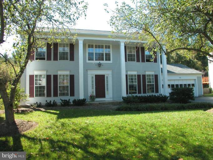 933 Pointer Ridge Drive Gaithersburg, MD 20878 - Photo 1 of 20 Exterior (Main)