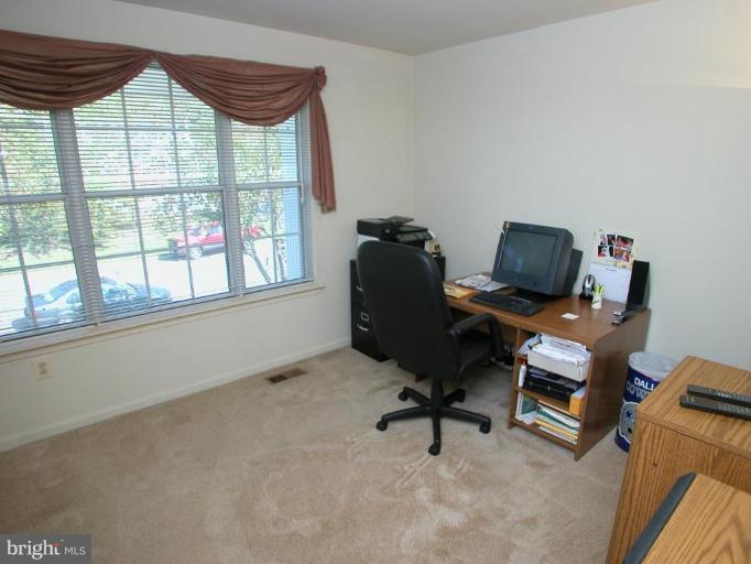 933 Pointer Ridge Drive Gaithersburg, MD 20878 - Photo 5 of 20 Bedroom #2