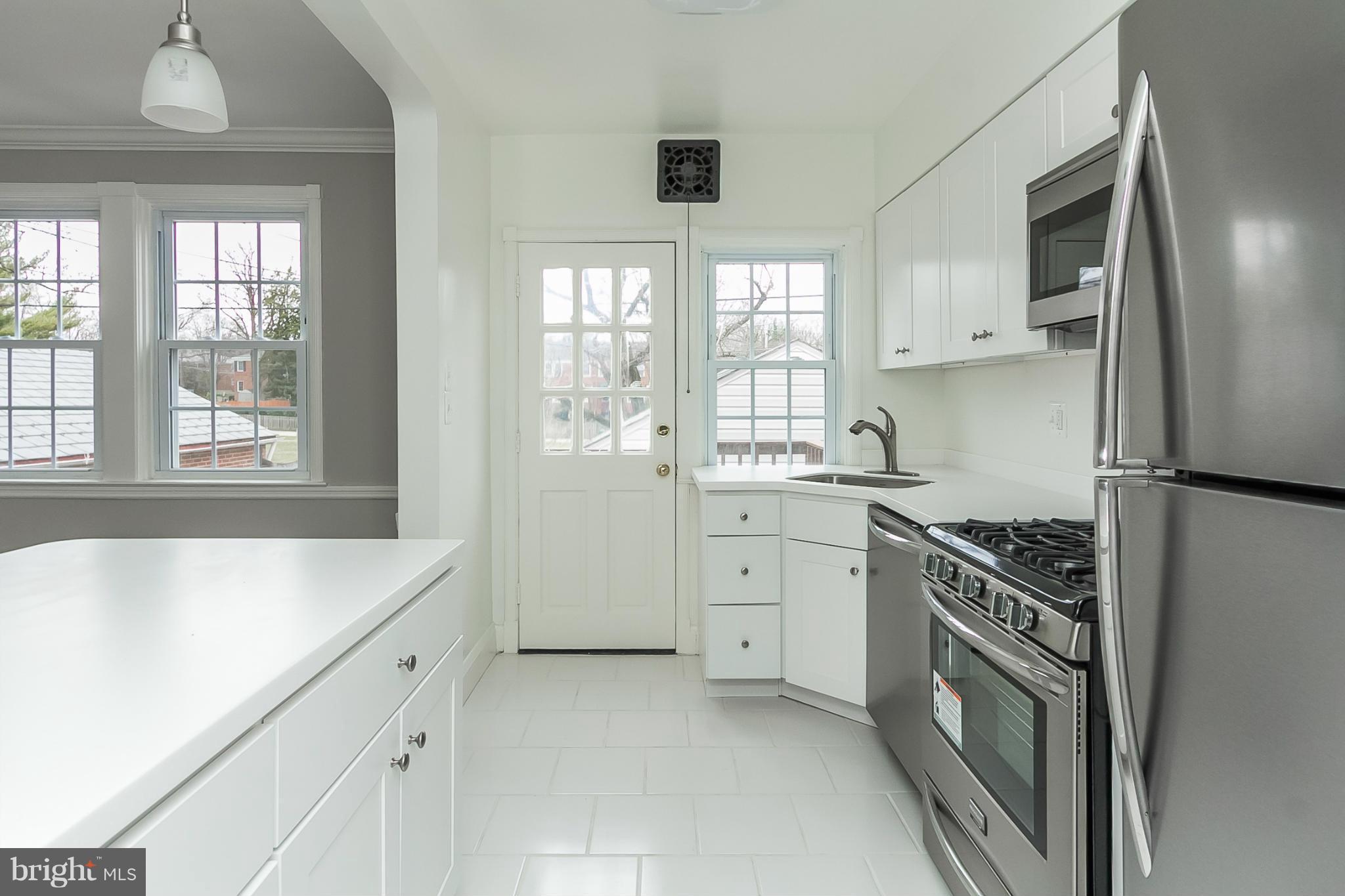 37 Dunkirk Road Baltimore, MD 21212 - Photo 11 of 30 Kitchen