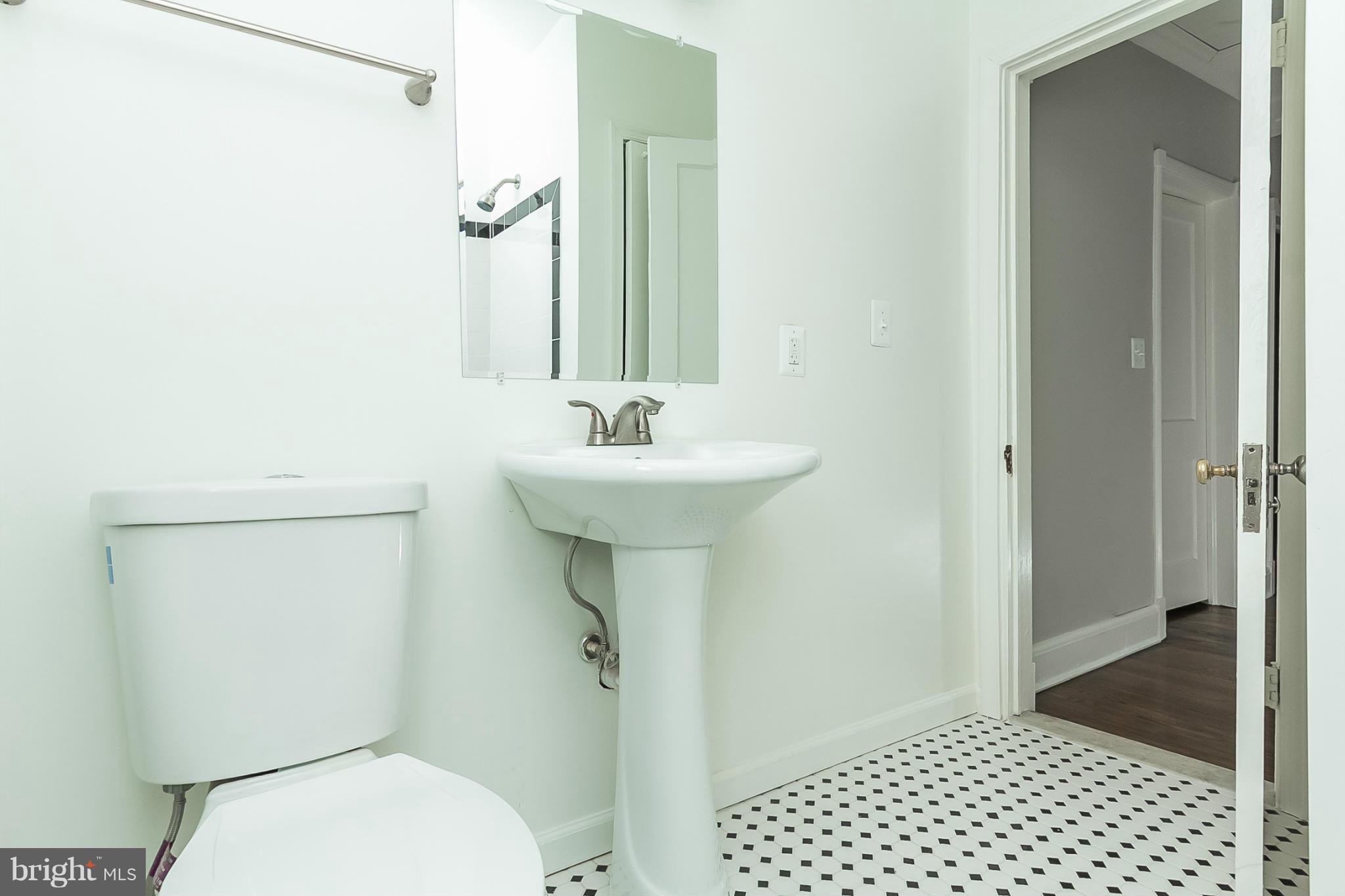 37 Dunkirk Road Baltimore, MD 21212 - Photo 17 of 30 Bath