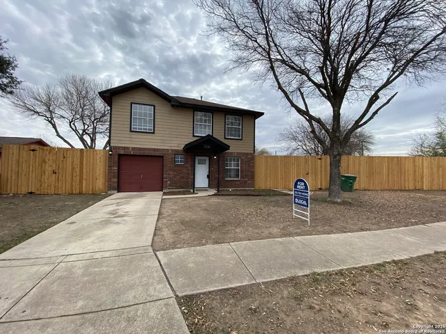 $1,550 | 2110 Calle Estrella, San Antonio, TX 78226