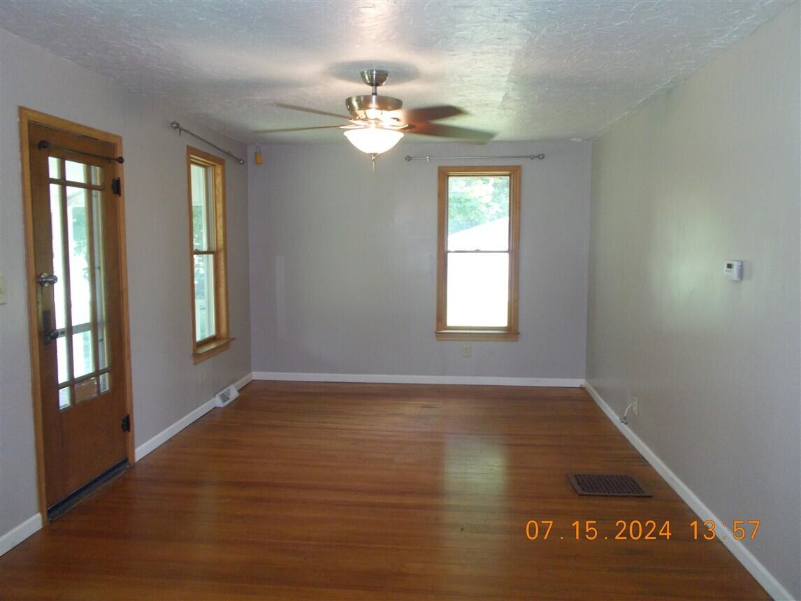 8350 Willow Road Milan, MI 48160 - Photo 9 of 21 DSCN1792