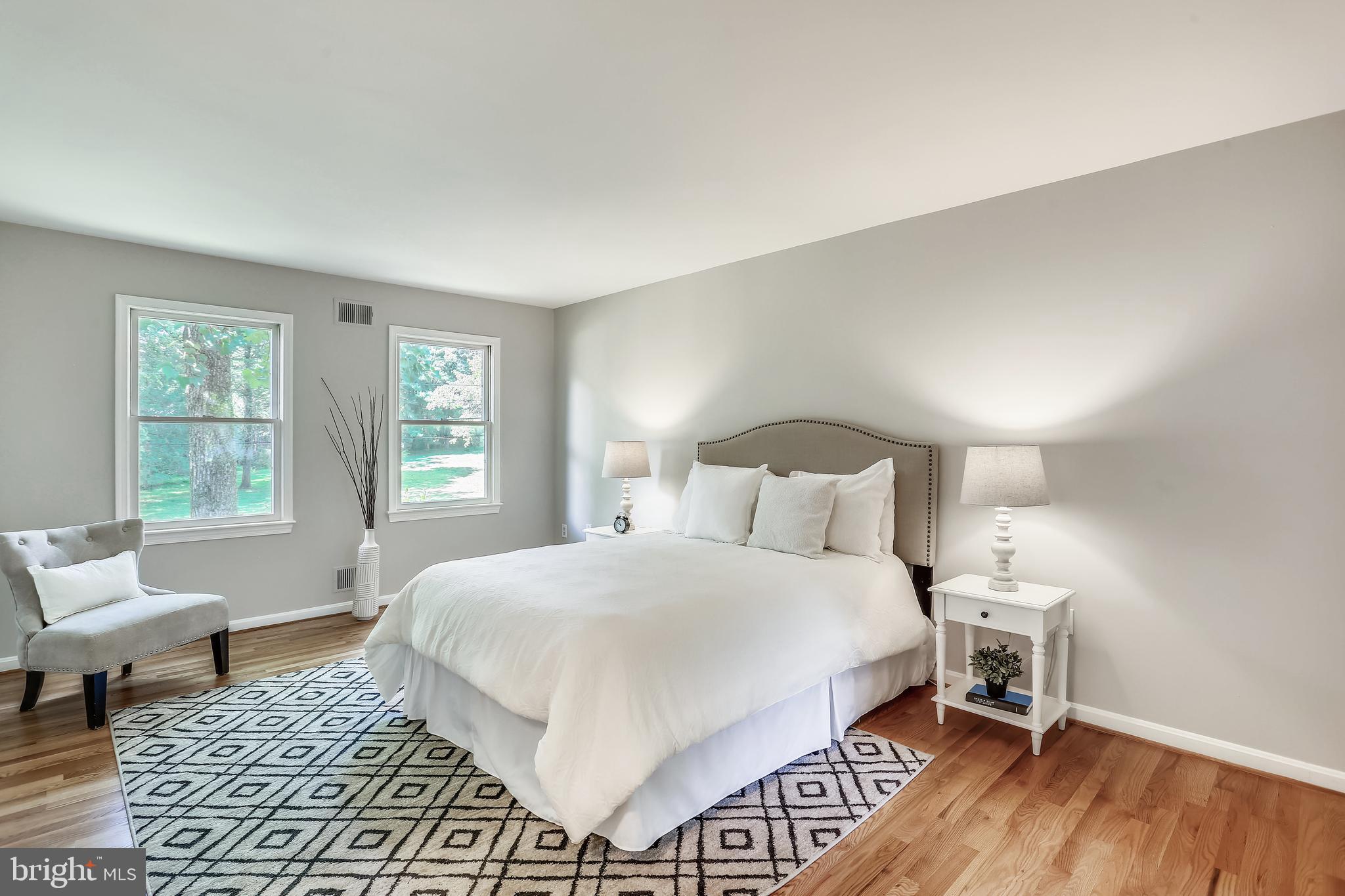 9501 Hall Road Potomac, MD 20854 - Photo 18 of 43