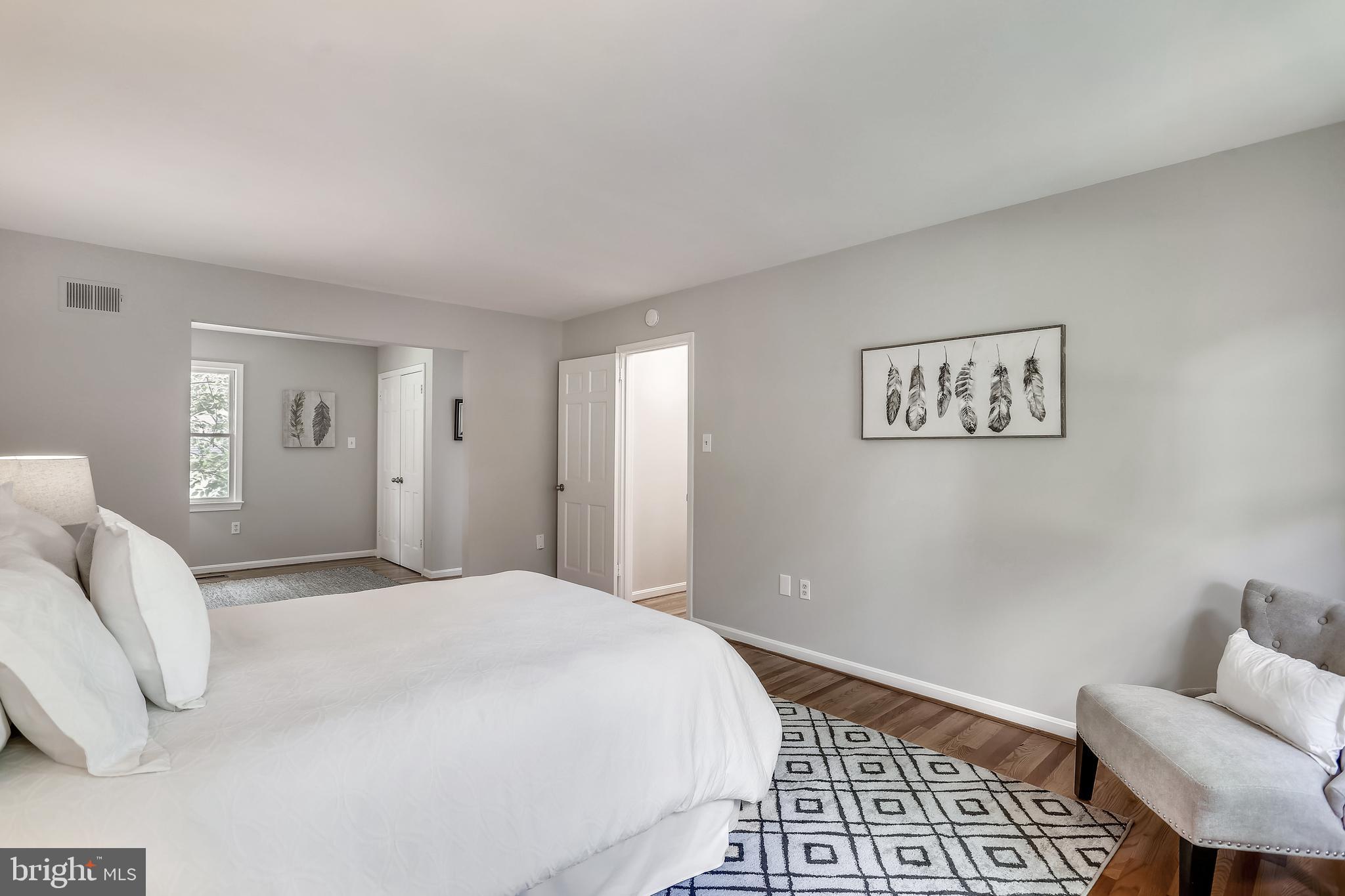 9501 Hall Road Potomac, MD 20854 - Photo 19 of 43