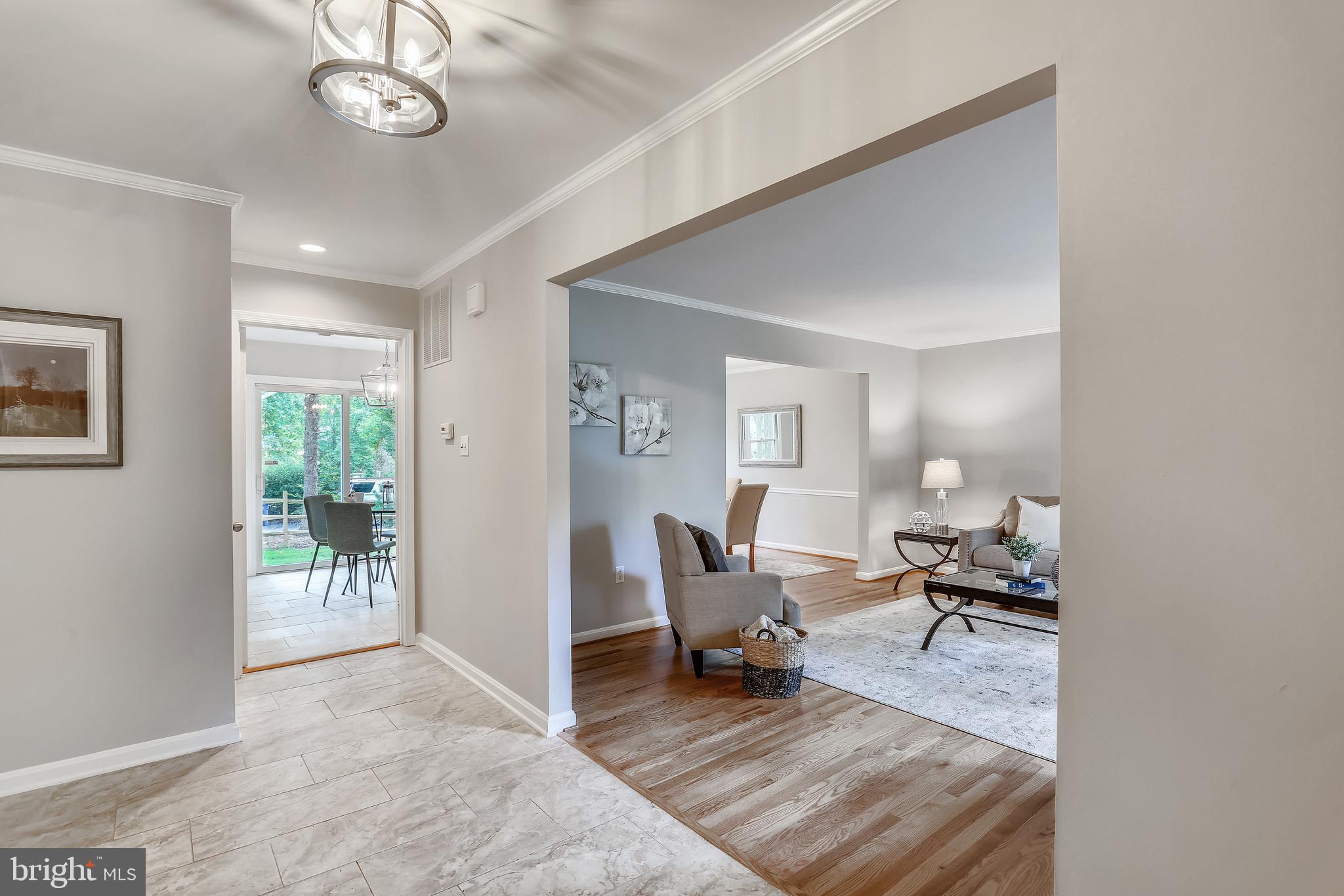 9501 Hall Road Potomac, MD 20854 - Photo 4 of 43