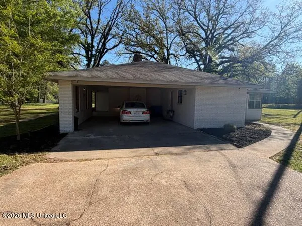 $384,900 | 109 Highway 541, Mendenhall, MS 39114