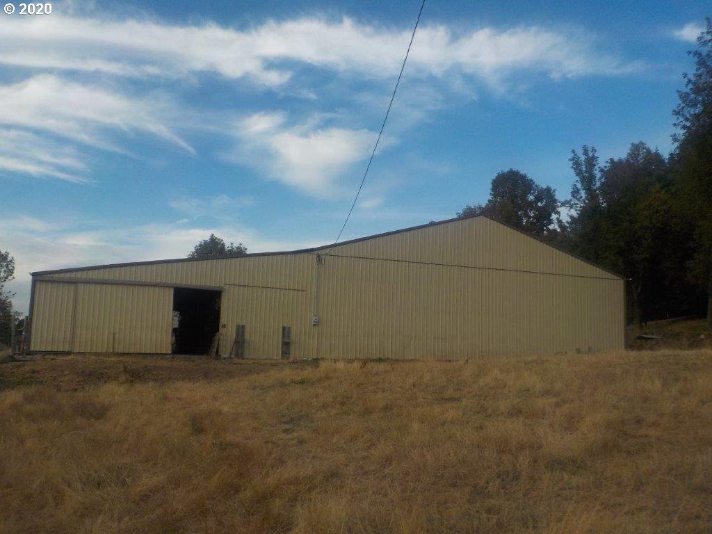 93341 Westpoint Road Harrisburg, OR 97446 - Photo 17 of 22 Gallery Image 17