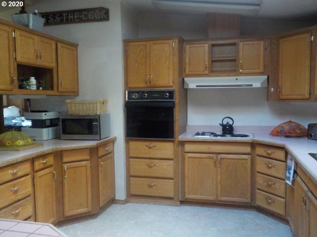 93341 Westpoint Road Harrisburg, OR 97446 - Photo 9 of 22 Gallery Image 9