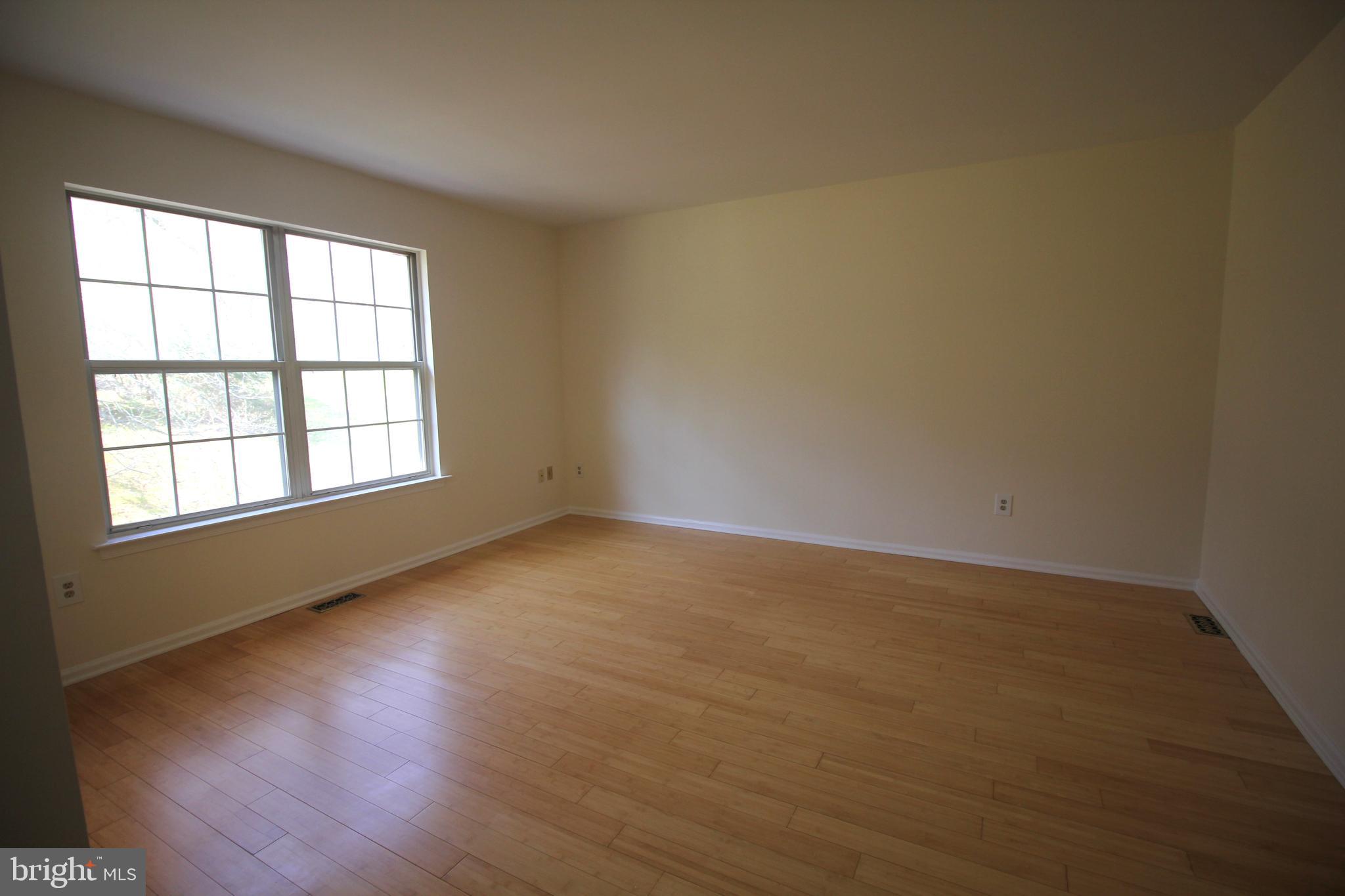 37 F Melrose Road Princeton, NJ 08540 - Photo 12 of 37 Primary Bedroom