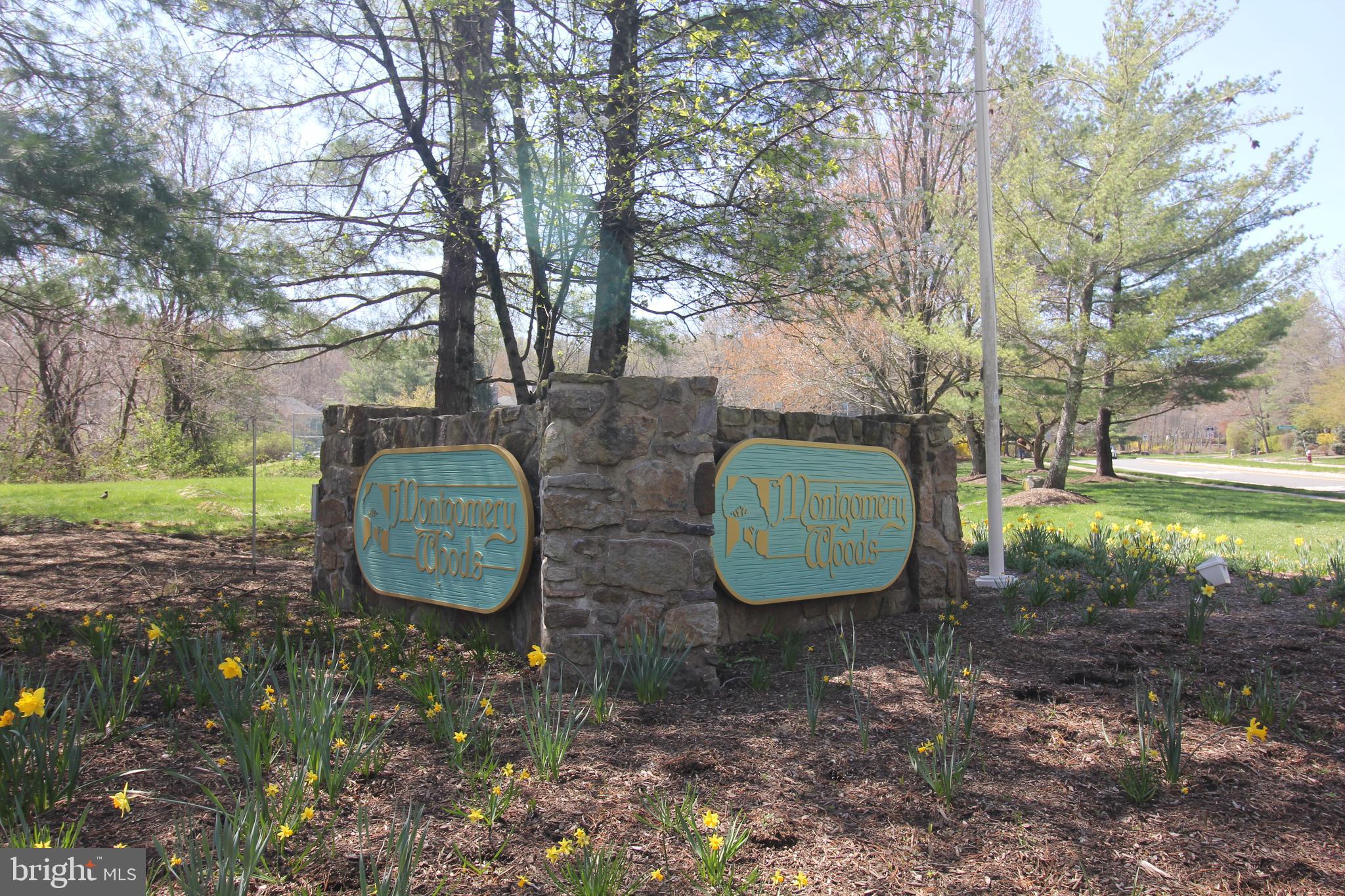37 F Melrose Road Princeton, NJ 08540 - Photo 35 of 37 Montgomery Woods Community Sign