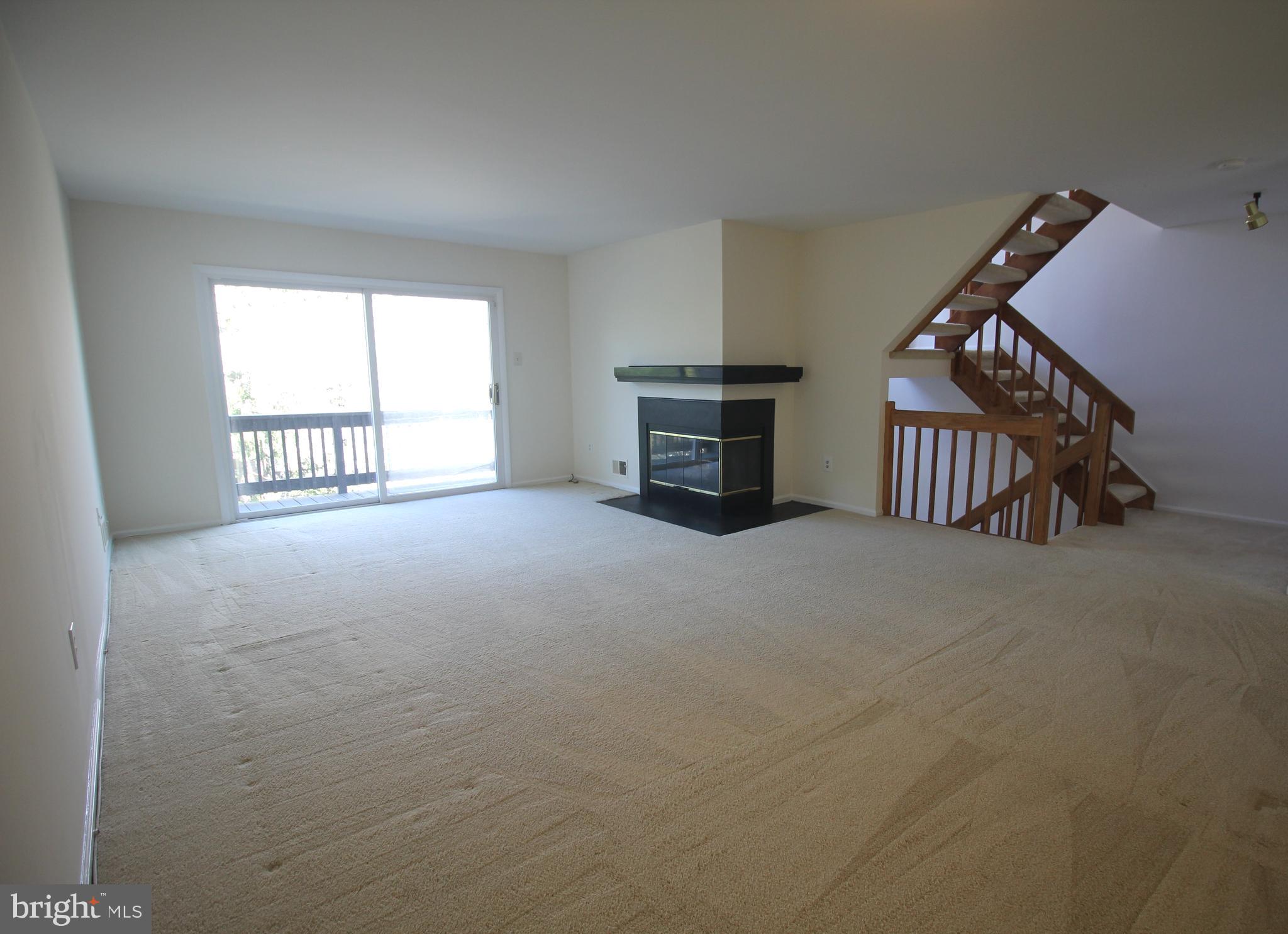 37 F Melrose Road Princeton, NJ 08540 - Photo 4 of 37 Living Room