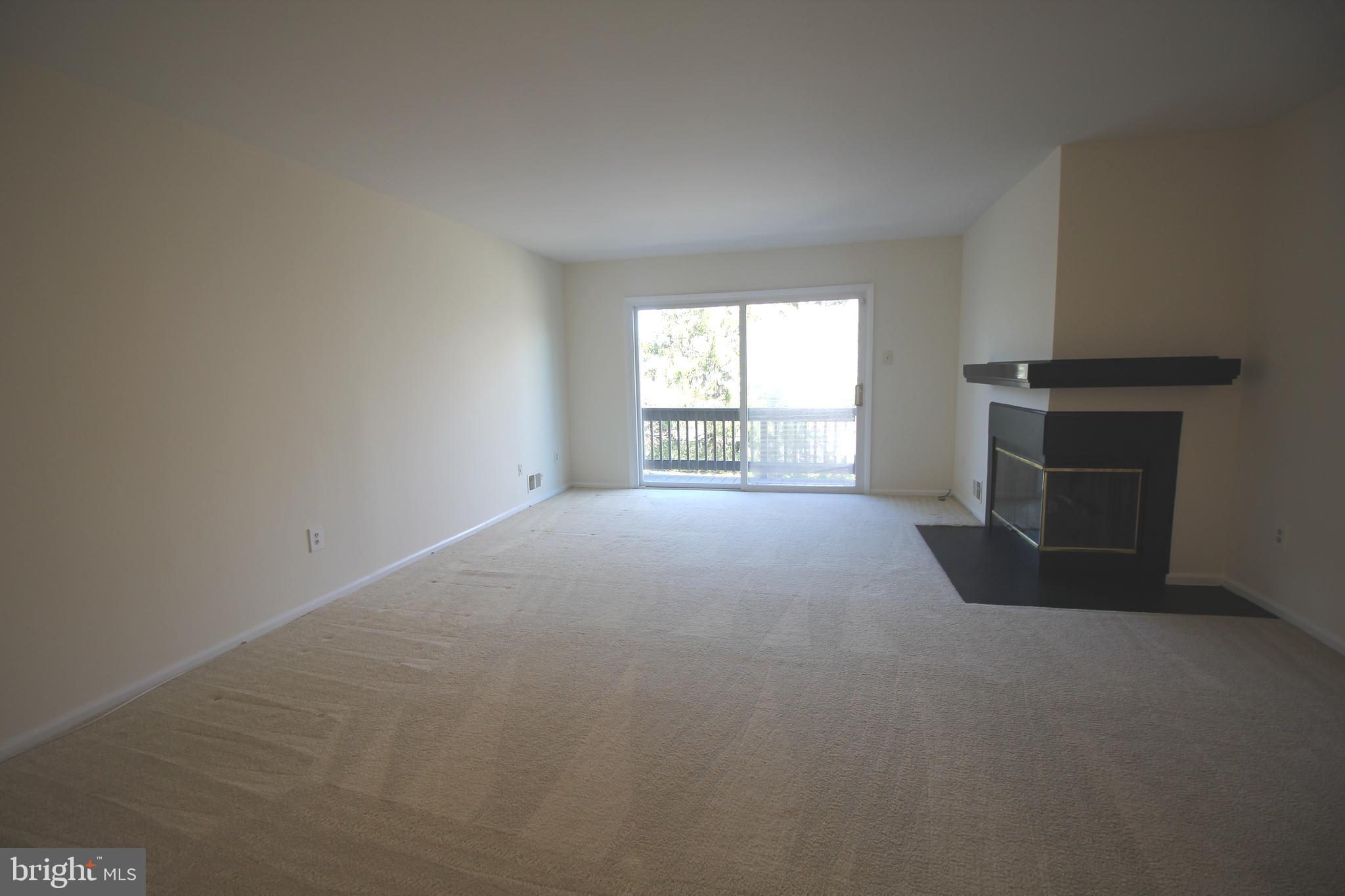 37 F Melrose Road Princeton, NJ 08540 - Photo 5 of 37 Living Room