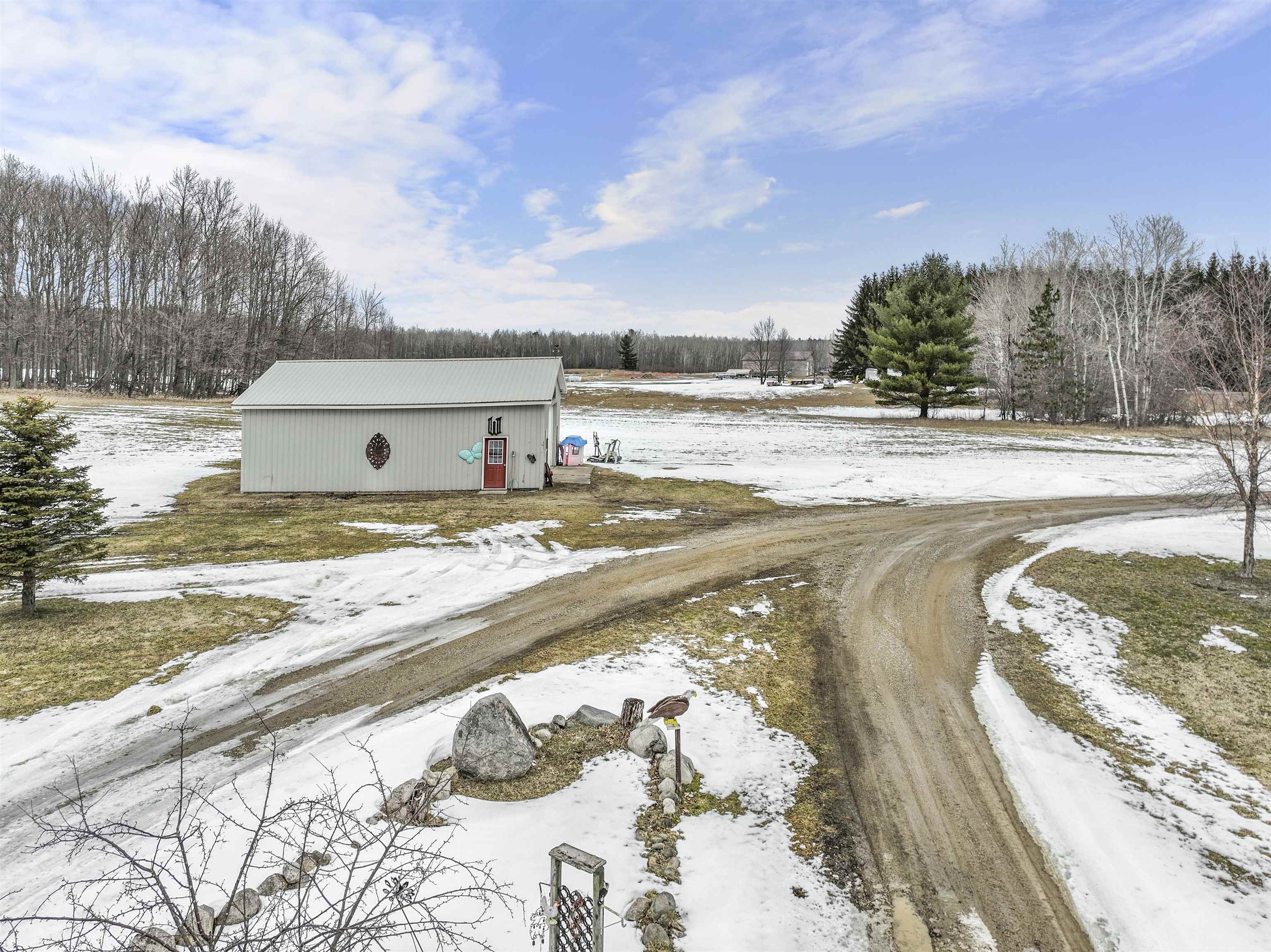 6187 North 39 Road Manton, MI 49663 - Photo 9 of 45 1909317-8.JPG