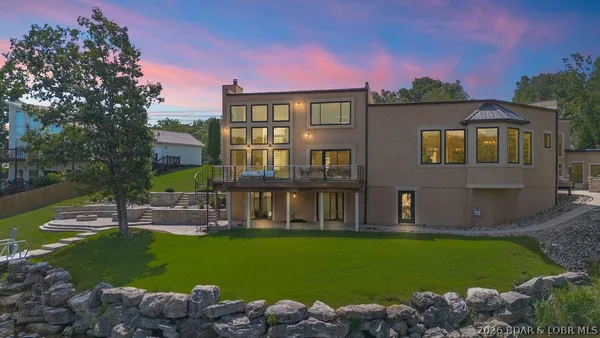 $1,890,000 | 149 Thornwood Circle, Sunrise Beach, MO 65079