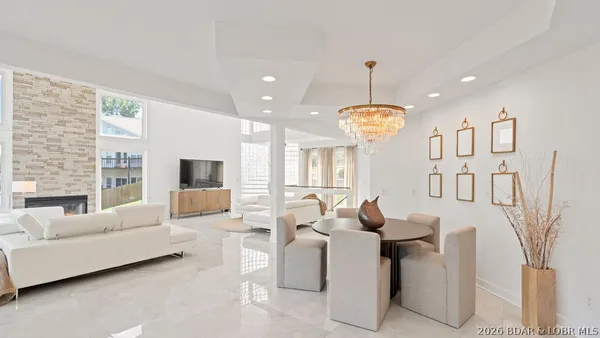$1,890,000 | 149 Thornwood Circle, Sunrise Beach, MO 65079