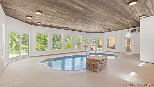 $1,890,000 | 149 Thornwood Circle, Sunrise Beach, MO 65079