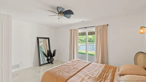 $1,890,000 | 149 Thornwood Circle, Sunrise Beach, MO 65079