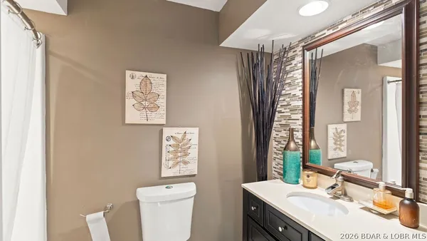 $1,890,000 | 149 Thornwood Circle, Sunrise Beach, MO 65079