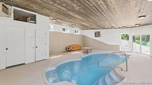 $1,890,000 | 149 Thornwood Circle, Sunrise Beach, MO 65079