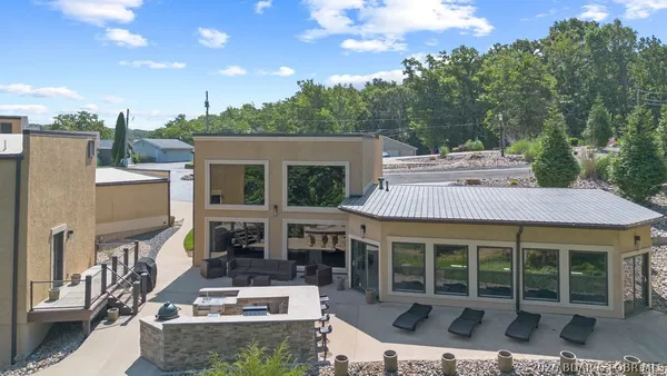 $1,890,000 | 149 Thornwood Circle, Sunrise Beach, MO 65079