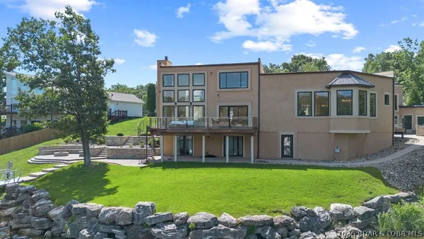 $1,890,000 | 149 Thornwood Circle, Sunrise Beach, MO 65079