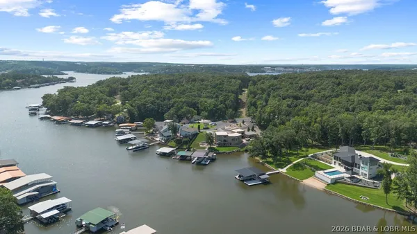 $1,890,000 | 149 Thornwood Circle, Sunrise Beach, MO 65079