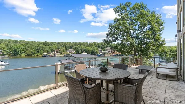 $1,890,000 | 149 Thornwood Circle, Sunrise Beach, MO 65079