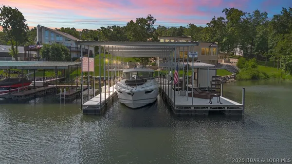 $1,890,000 | 149 Thornwood Circle, Sunrise Beach, MO 65079