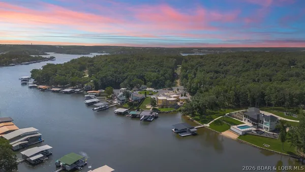 $1,890,000 | 149 Thornwood Circle, Sunrise Beach, MO 65079