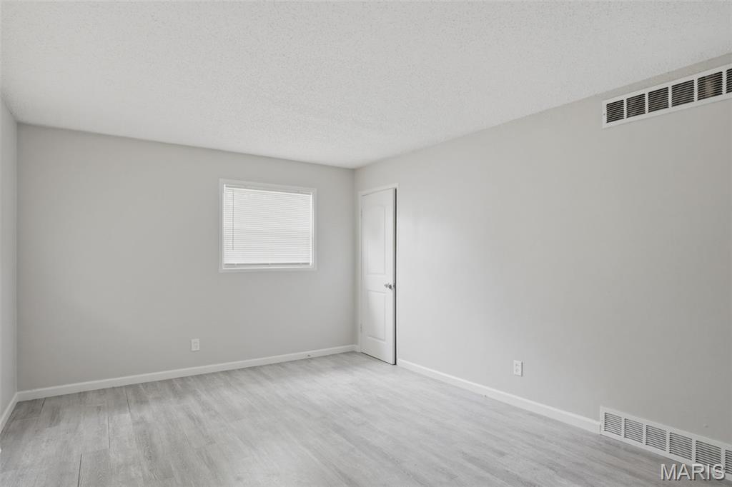 1112 Rhea Avenue St. Louis, MO 63138 - Photo 4 of 26