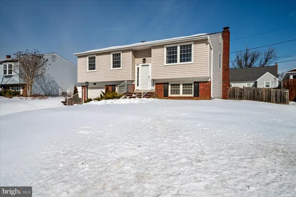 $2,800 | 115 Patricia Avenue, Linthicum Heights, MD 21090