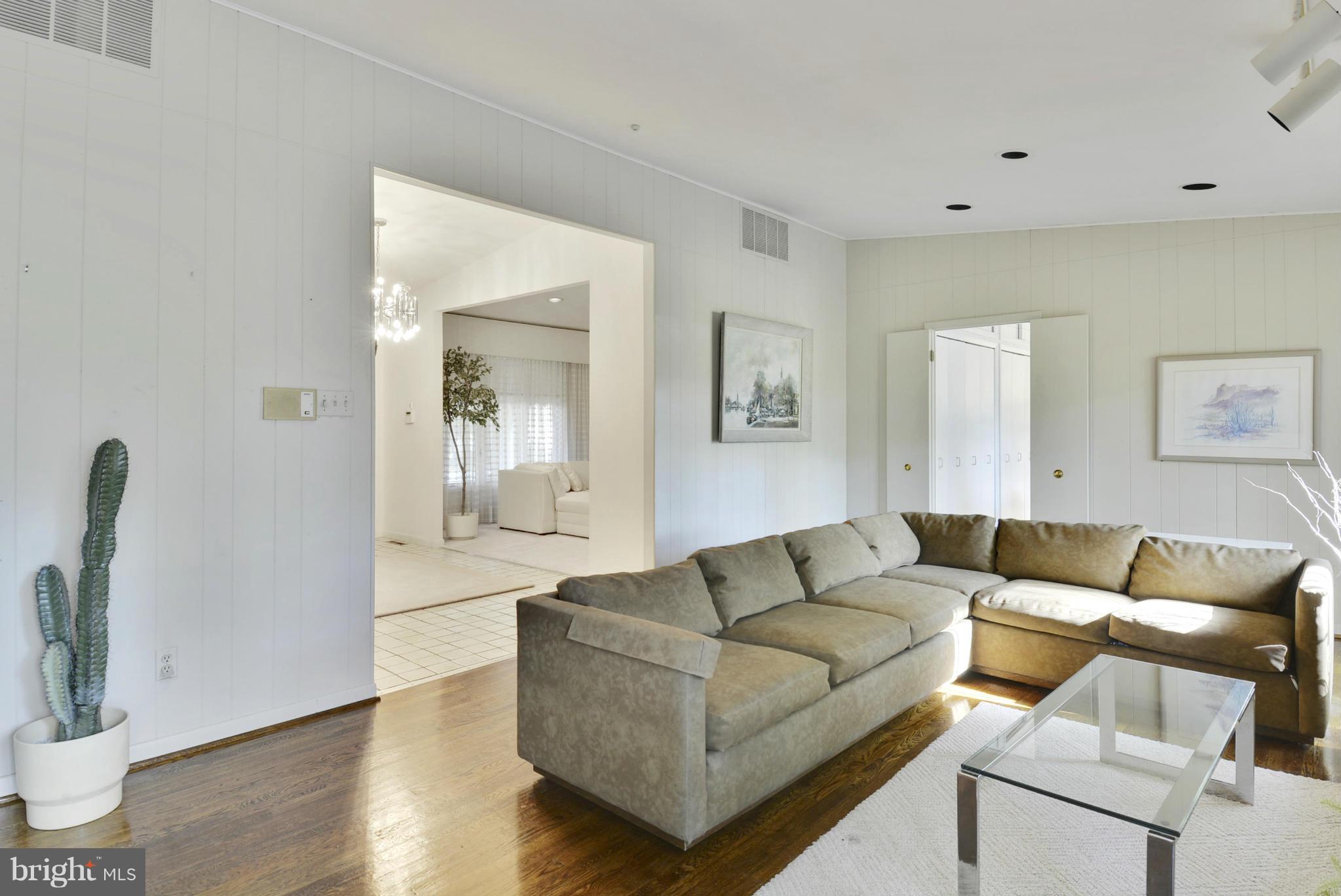 3415 Englemeade Road Pikesville, MD 21208 - Photo 13 of 30 Interior (General)