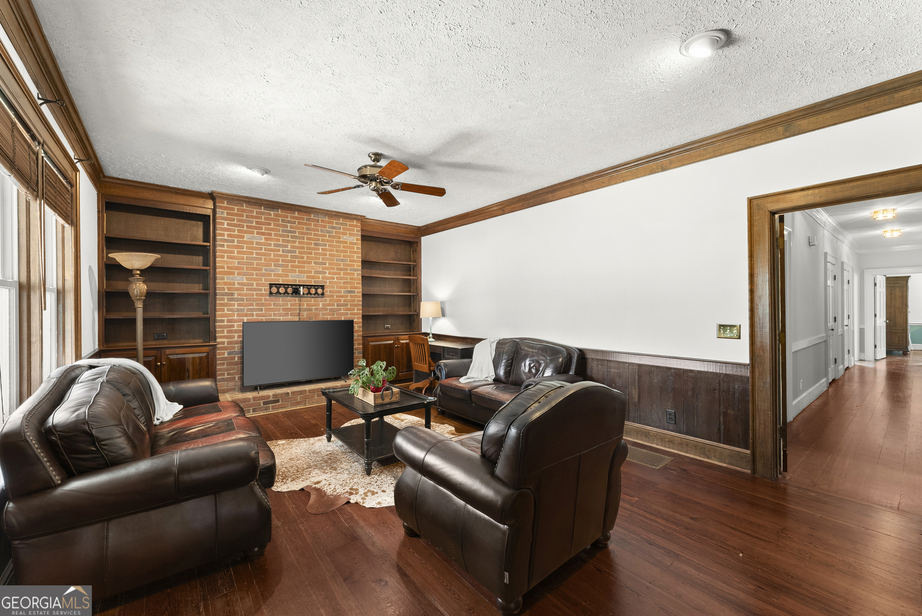 1972 Rest Haven Road Yatesville, GA 31097 - Photo 20 of 52 a living room with furniture and a window