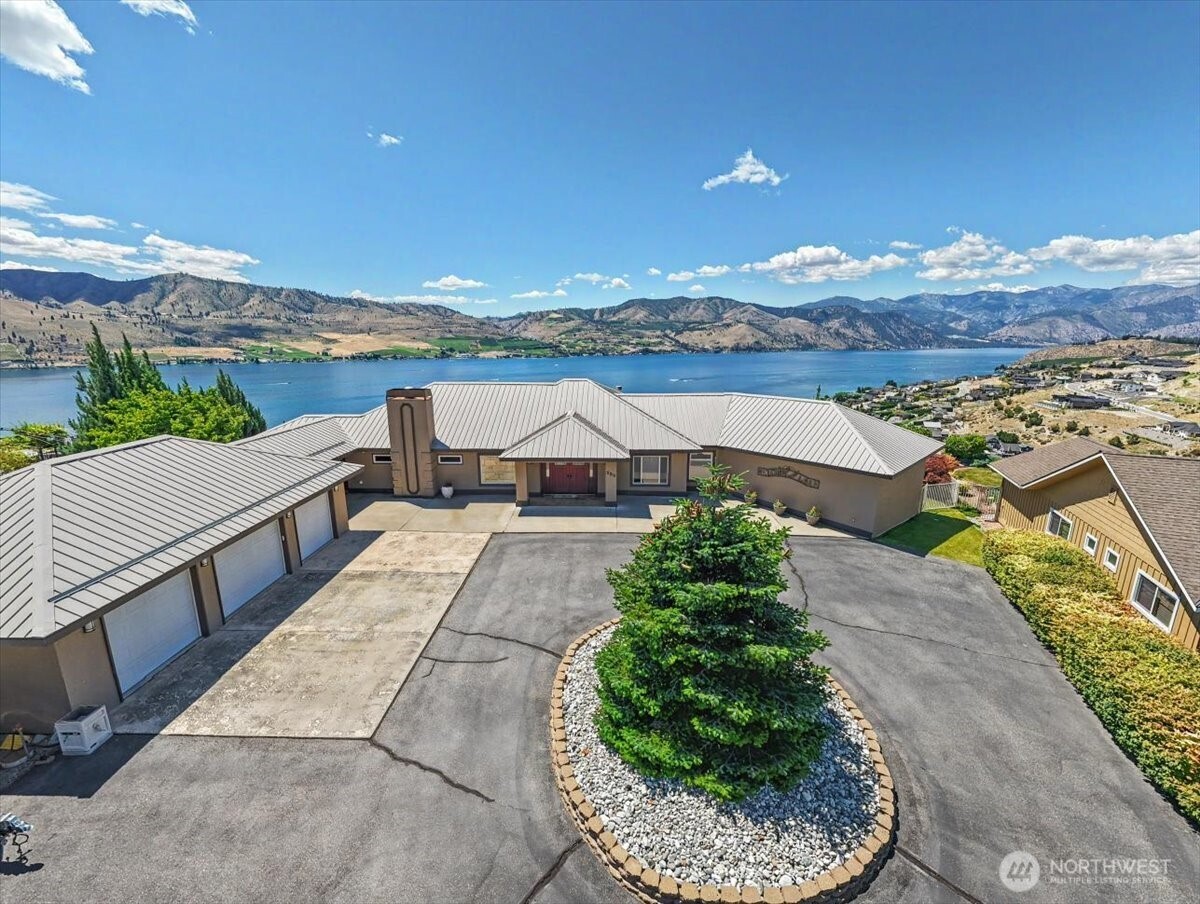 333 Highpoint Place Chelan, WA 98816 - Photo 5 of 40