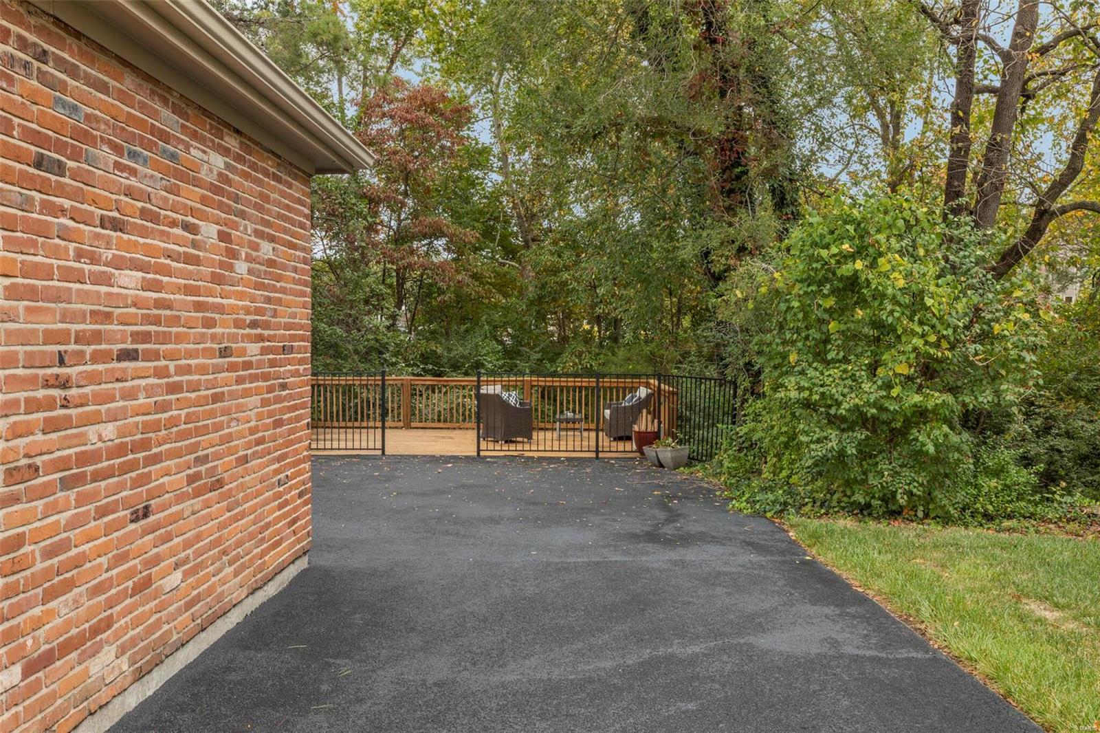 15939 Wetherburn Road Chesterfield, MO 63017 - Photo 48 of 54 Gallery Image 48
