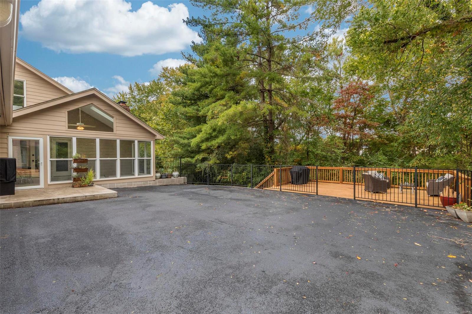 15939 Wetherburn Road Chesterfield, MO 63017 - Photo 49 of 54 Gallery Image 49