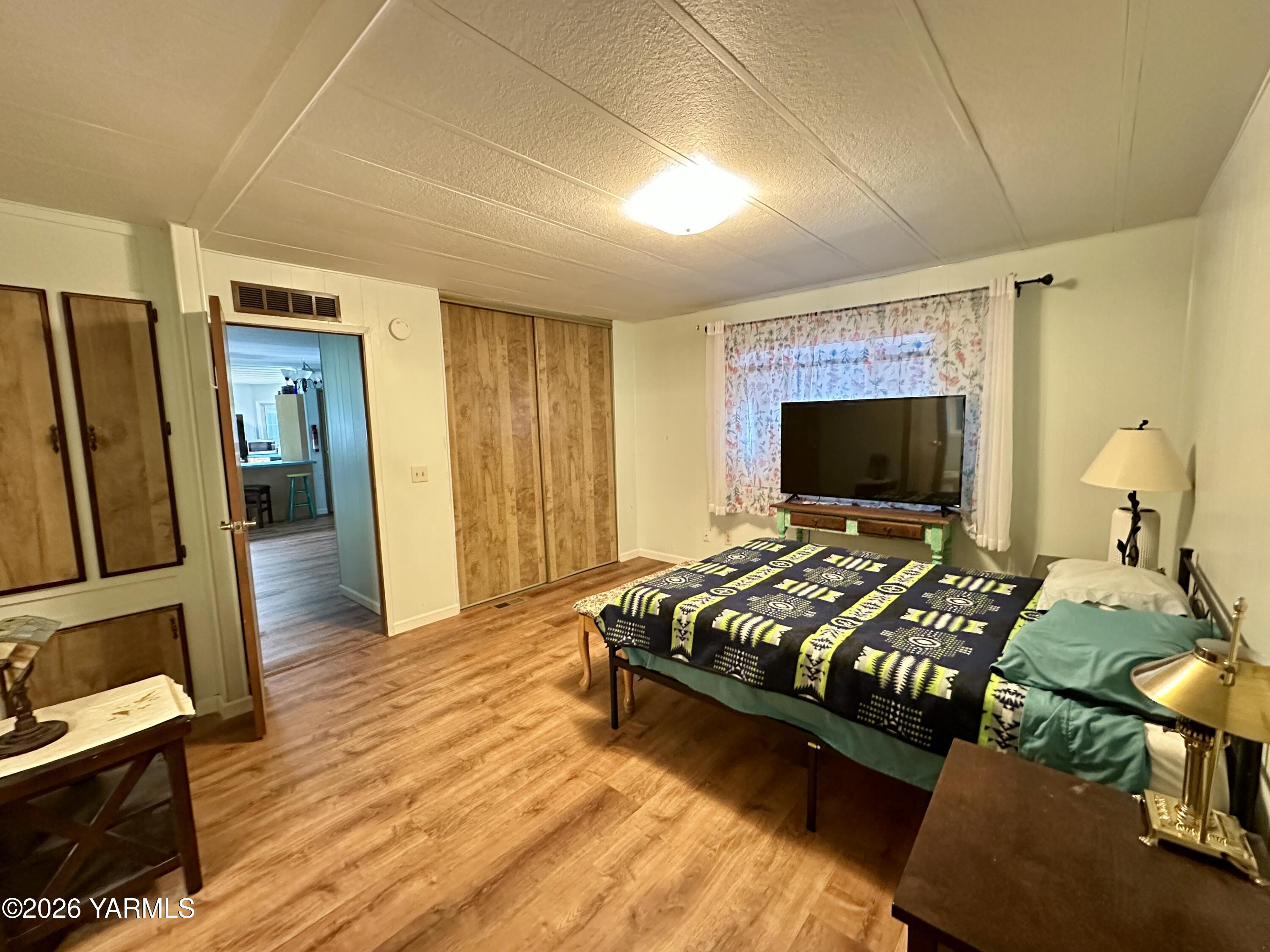 3701 Gun Club Road, Unit 34 Yakima, WA 98901 - Photo 12 of 22 Primary Suite
