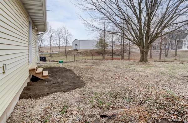 $244,000 | 1140 Brooklane Drive, Carrollton, IL 62016