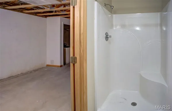 $244,000 | 1140 Brooklane Drive, Carrollton, IL 62016