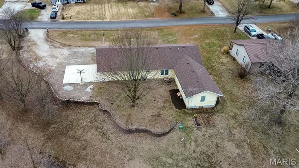 $244,000 | 1140 Brooklane Drive, Carrollton, IL 62016